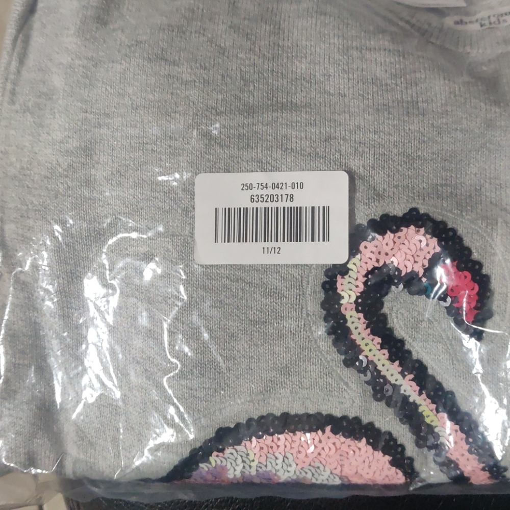 Abercrombie kids girl graphic sweater size 11/12 - Picture 5 of 10